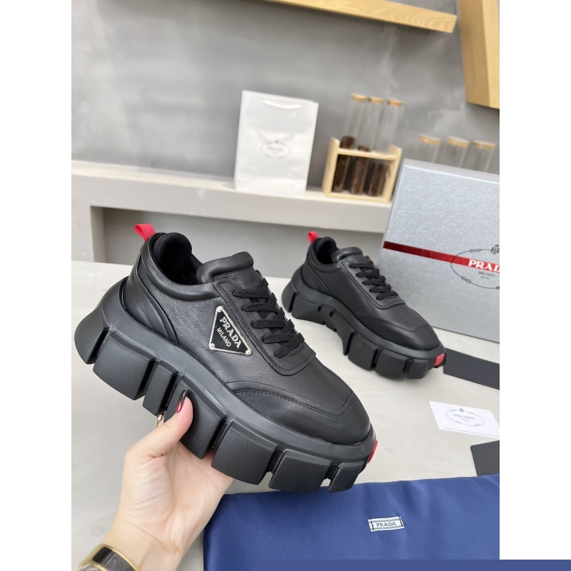 Pra*a casual shoes